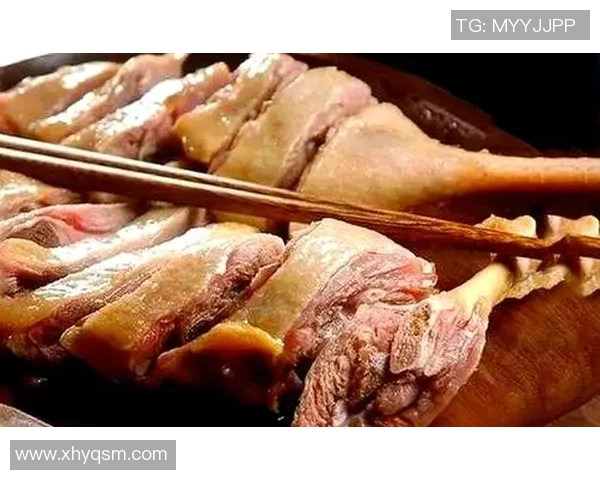 足球明星携手美食探秘板鸭制作背后的故事与风味之旅